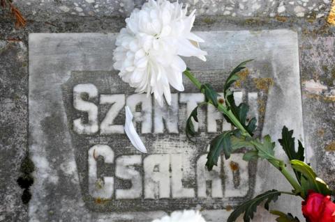 La mormântul lui Ludovic Szántay